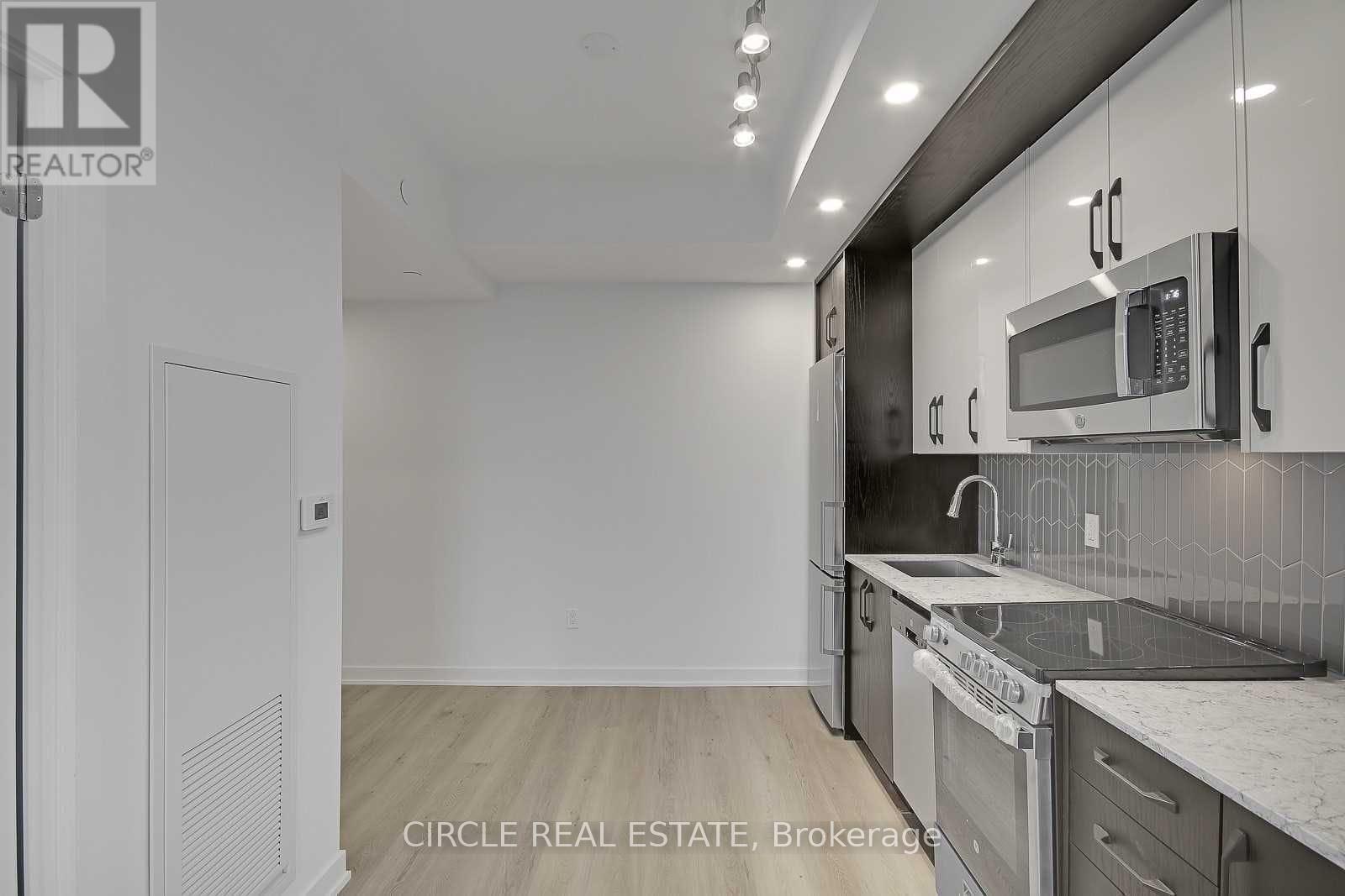 701 - 1 Cardiff Road, Toronto, Ontario  M4P 0G2 - Photo 4 - C12635050