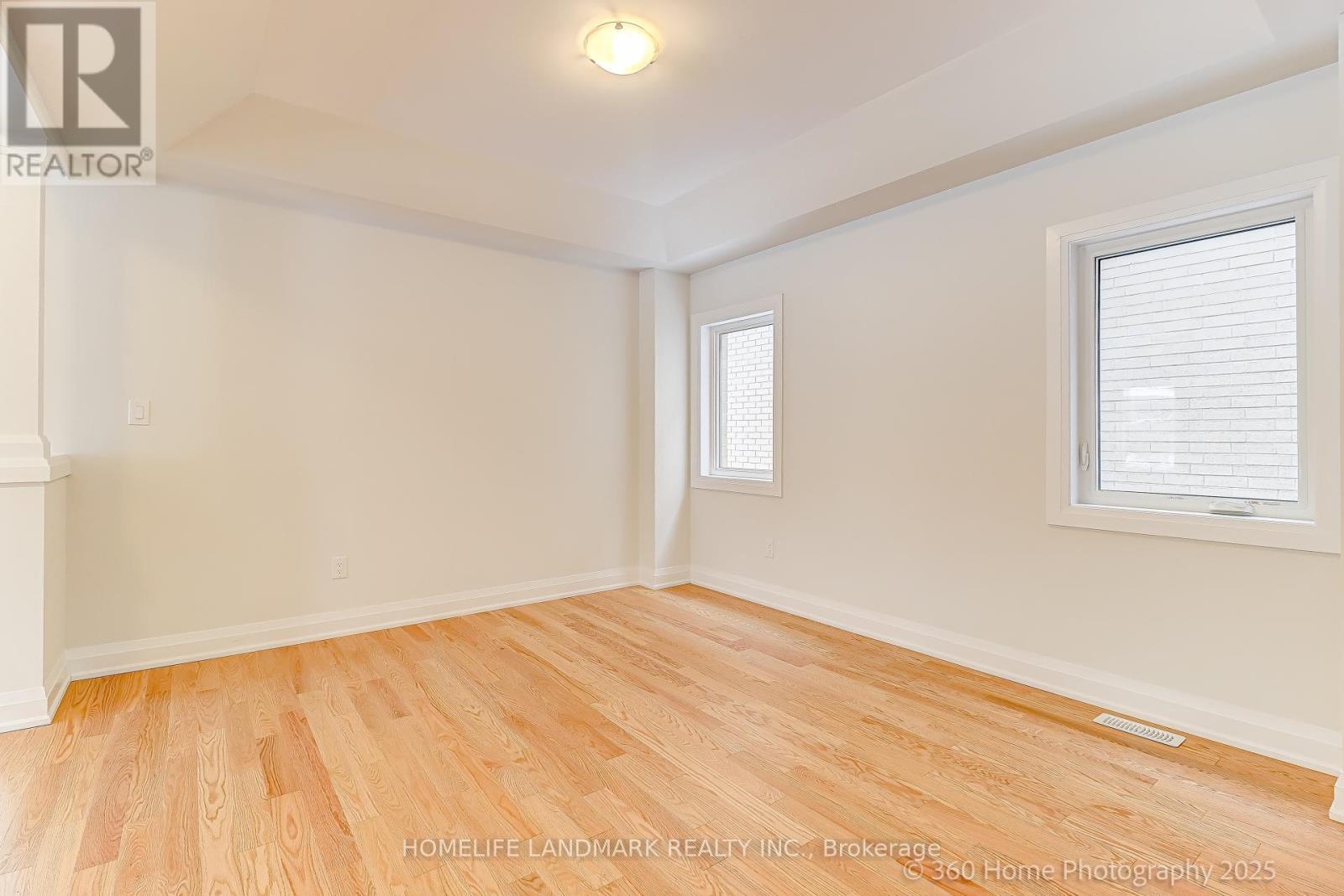 219 Seguin Street, Richmond Hill, Ontario L4E 2Y9 - Photo 7 - N12634930