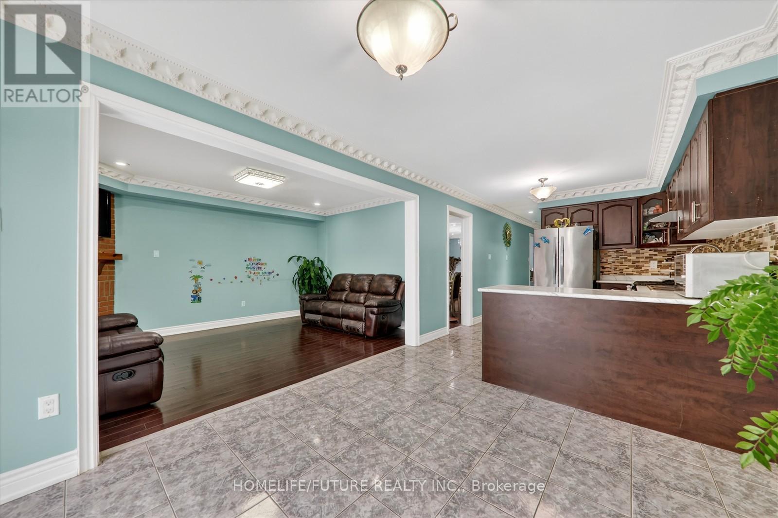 118 Doubtfire Crescent, Markham, Ontario L3S 3V5 - Photo 16 - N12635046