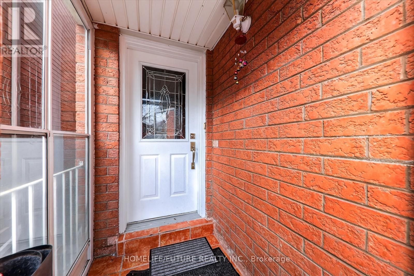 118 Doubtfire Crescent, Markham, Ontario L3S 3V5 - Photo 5 - N12635046