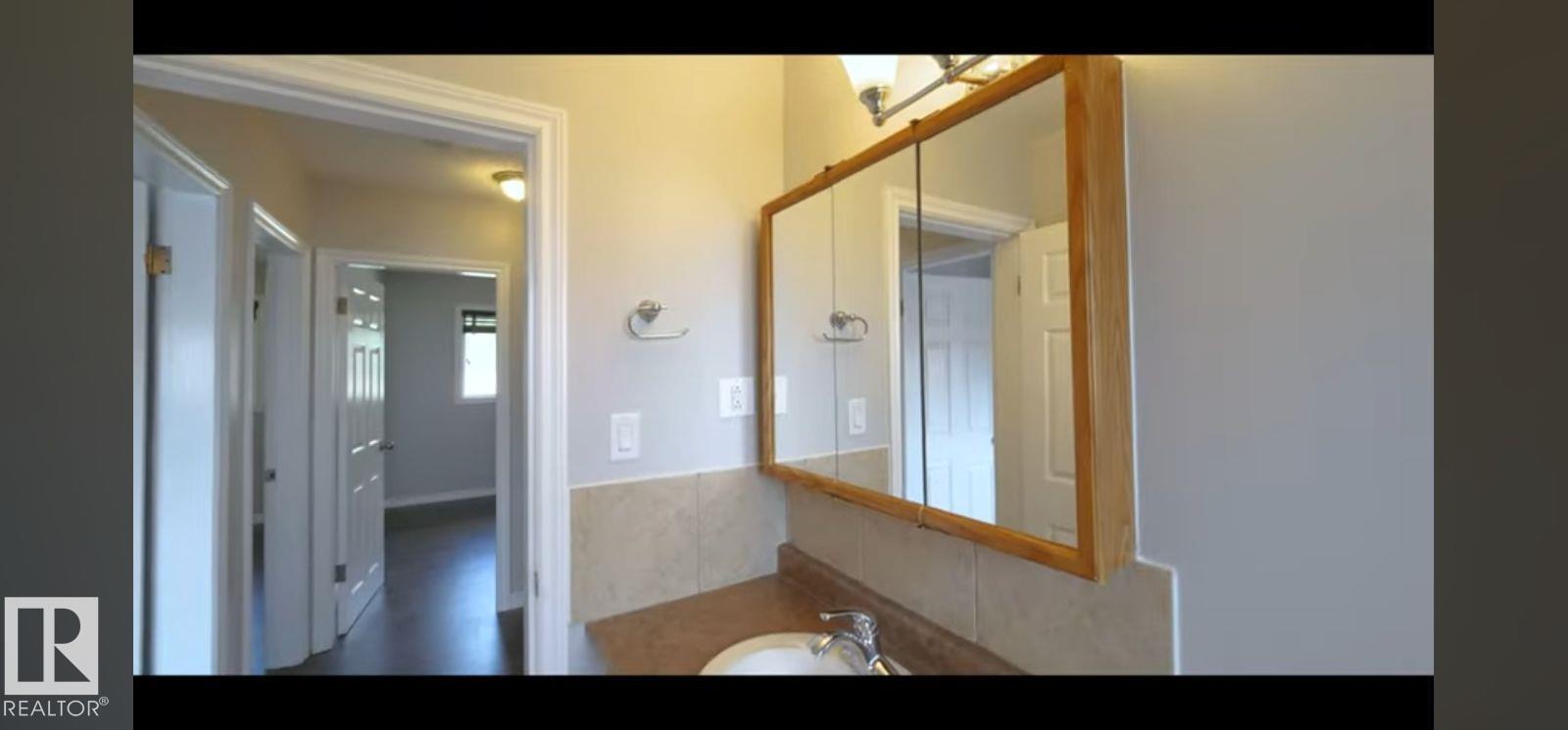 11319 137 Av Nw, Edmonton, Alberta T5E 1Z3 - Photo 12 - E4468184