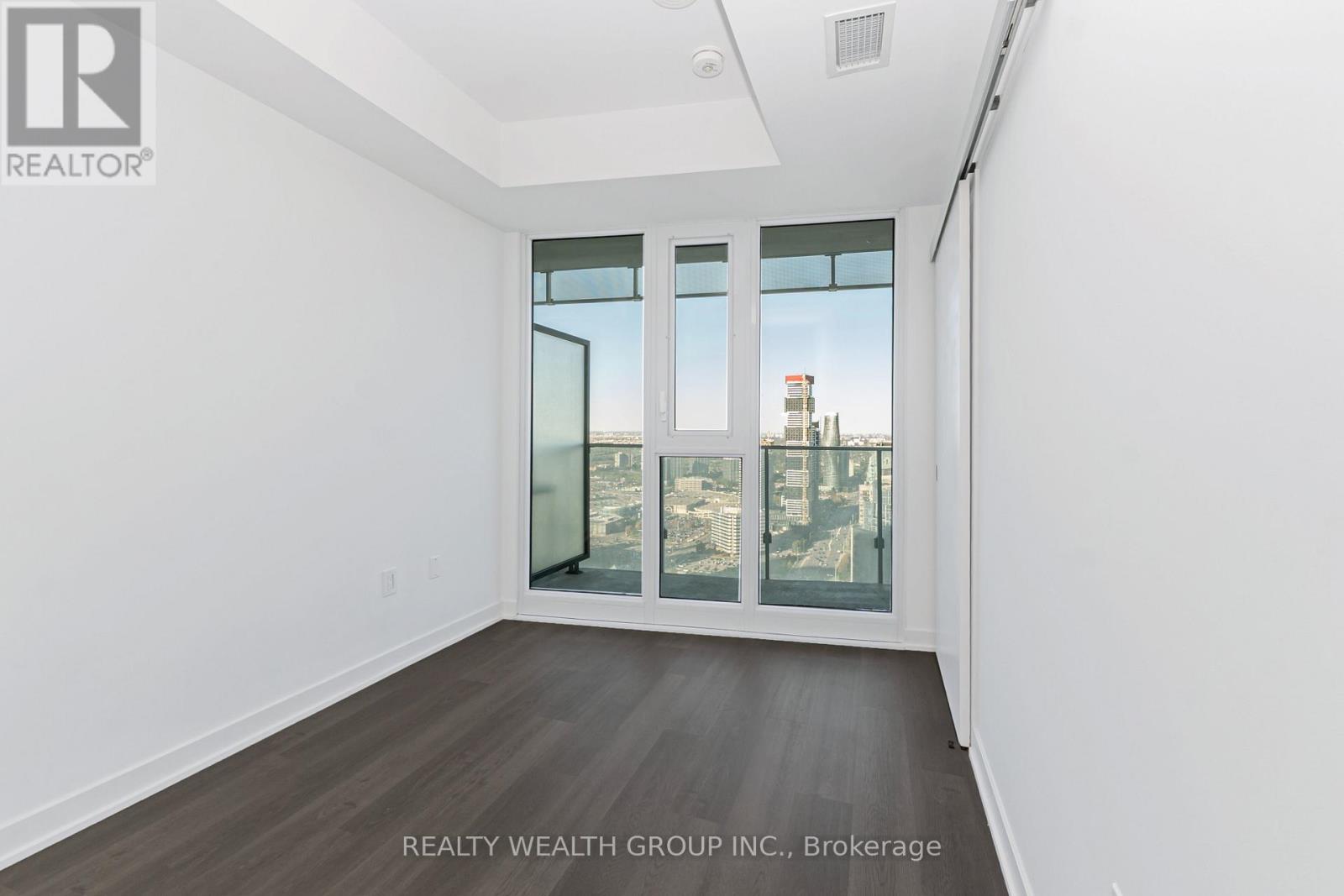 3911 - 3900 Confederation Parkway, Mississauga, Ontario  L5B 0M3 - Photo 19 - W12523174