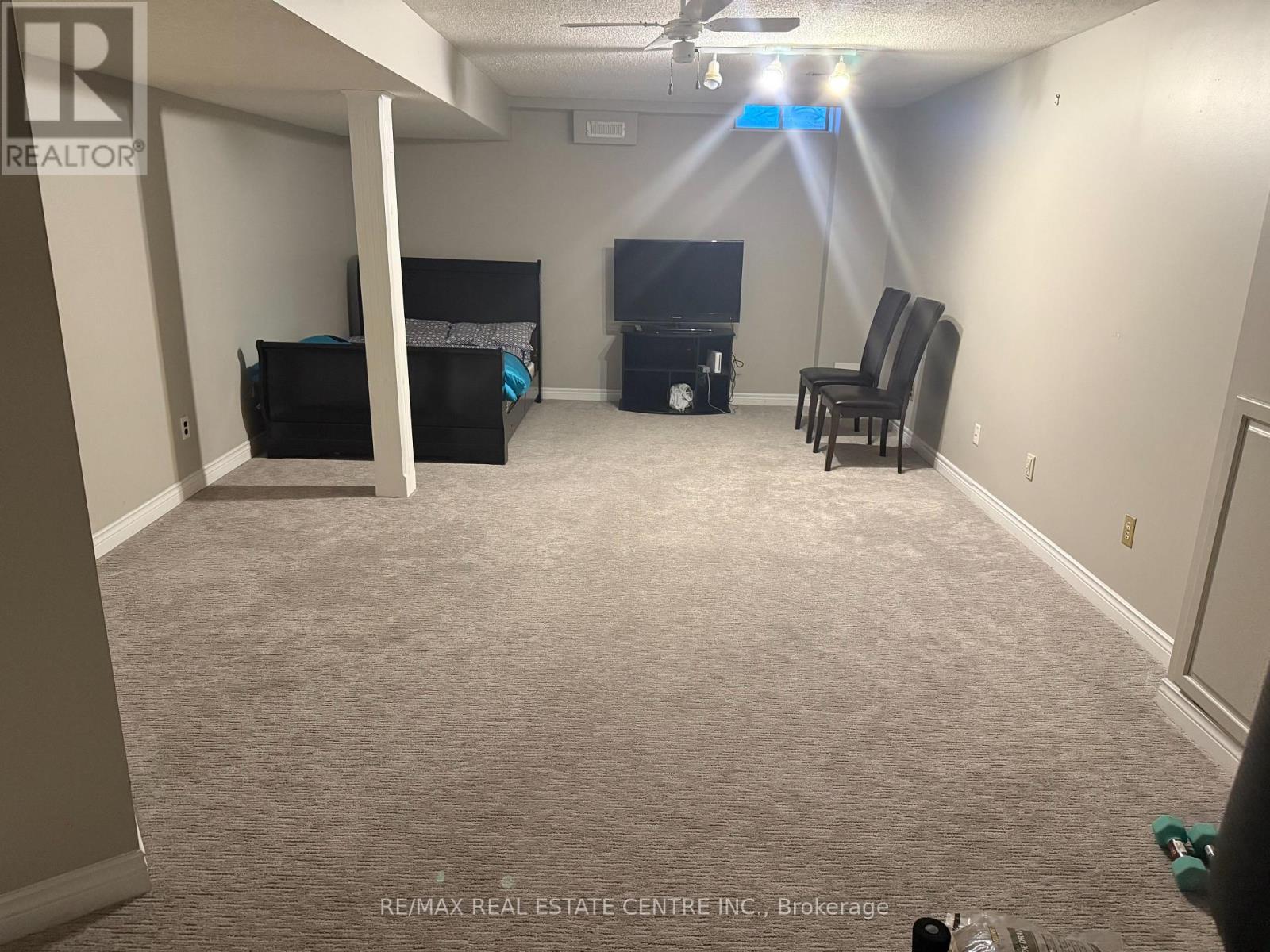 33 Middlemiss Crescent N, Cambridge, Ontario  N1T 1R5 - Photo 11 - X12632664