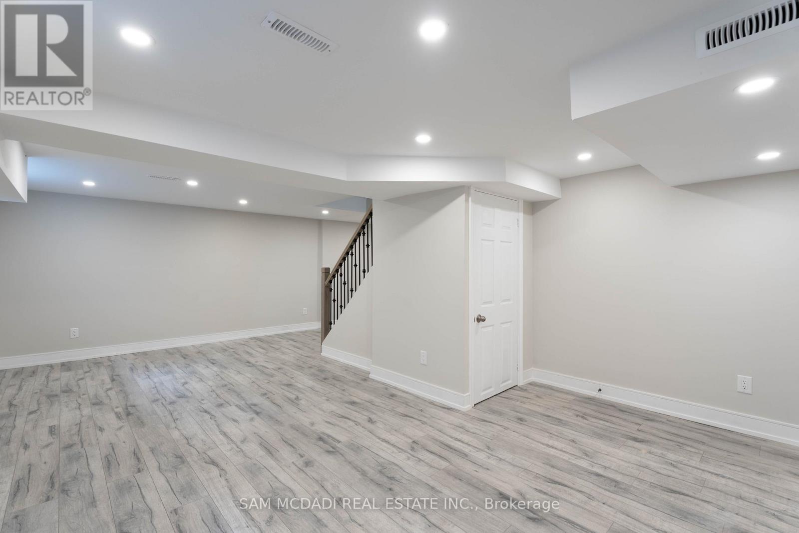 2188 Highriver Court, Mississauga, Ontario  L5H 3K4 - Photo 21 - W12634922