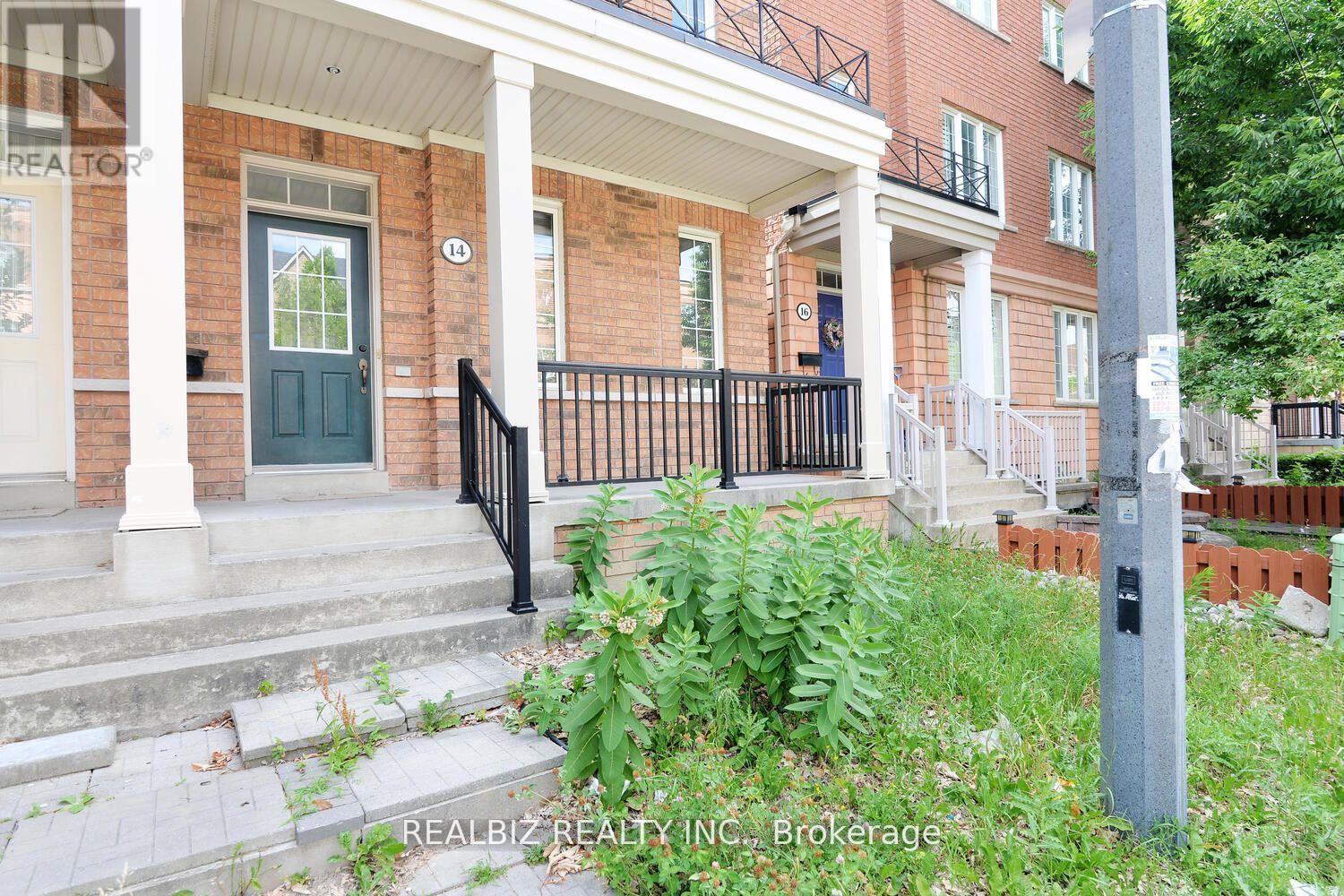 14 Herzberg Gardens, Toronto, Ontario  M3N 2P4 - Photo 2 - W12634934