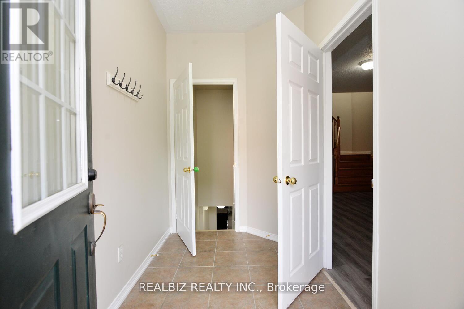 14 Herzberg Gardens, Toronto, Ontario  M3N 2P4 - Photo 20 - W12634934