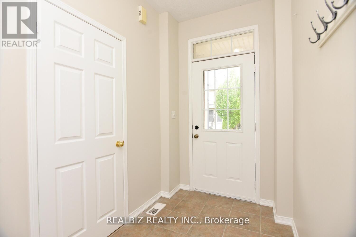 14 Herzberg Gardens, Toronto, Ontario  M3N 2P4 - Photo 35 - W12634934