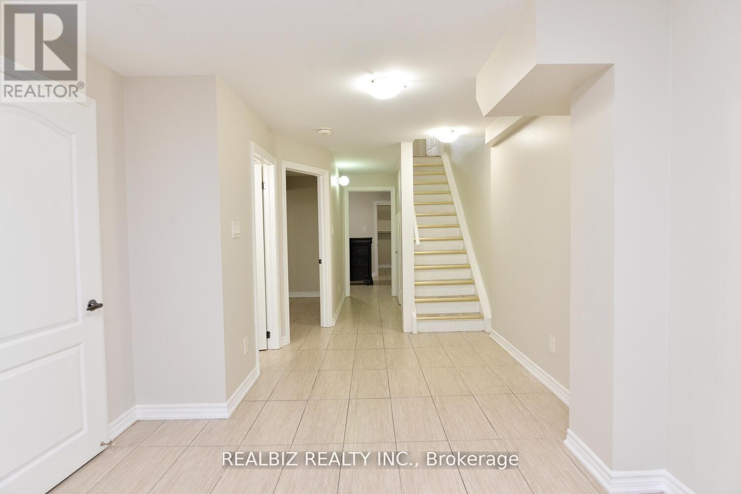 14 Herzberg Gardens, Toronto, Ontario  M3N 2P4 - Photo 36 - W12634934