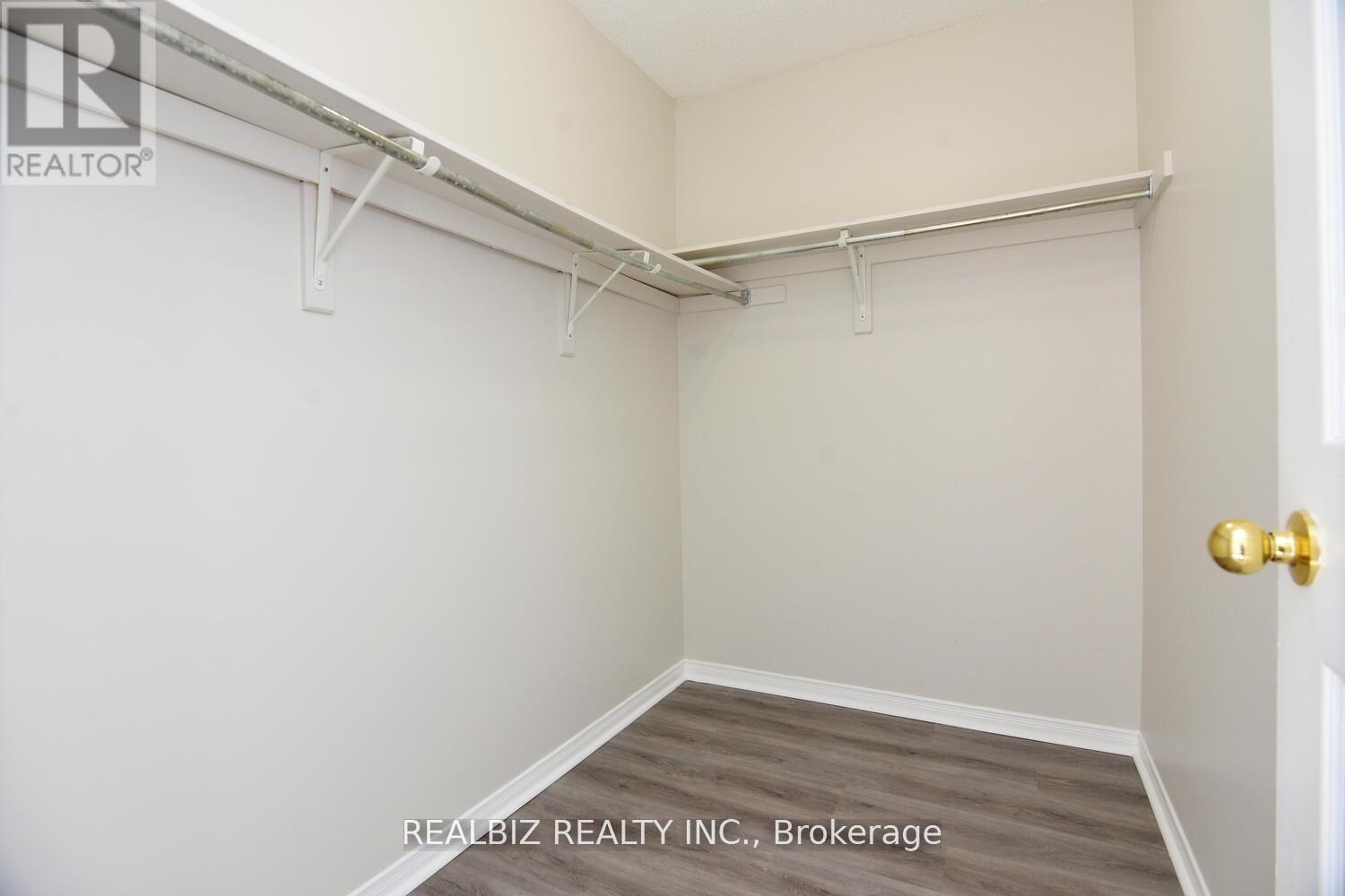 14 Herzberg Gardens, Toronto, Ontario  M3N 2P4 - Photo 41 - W12634934