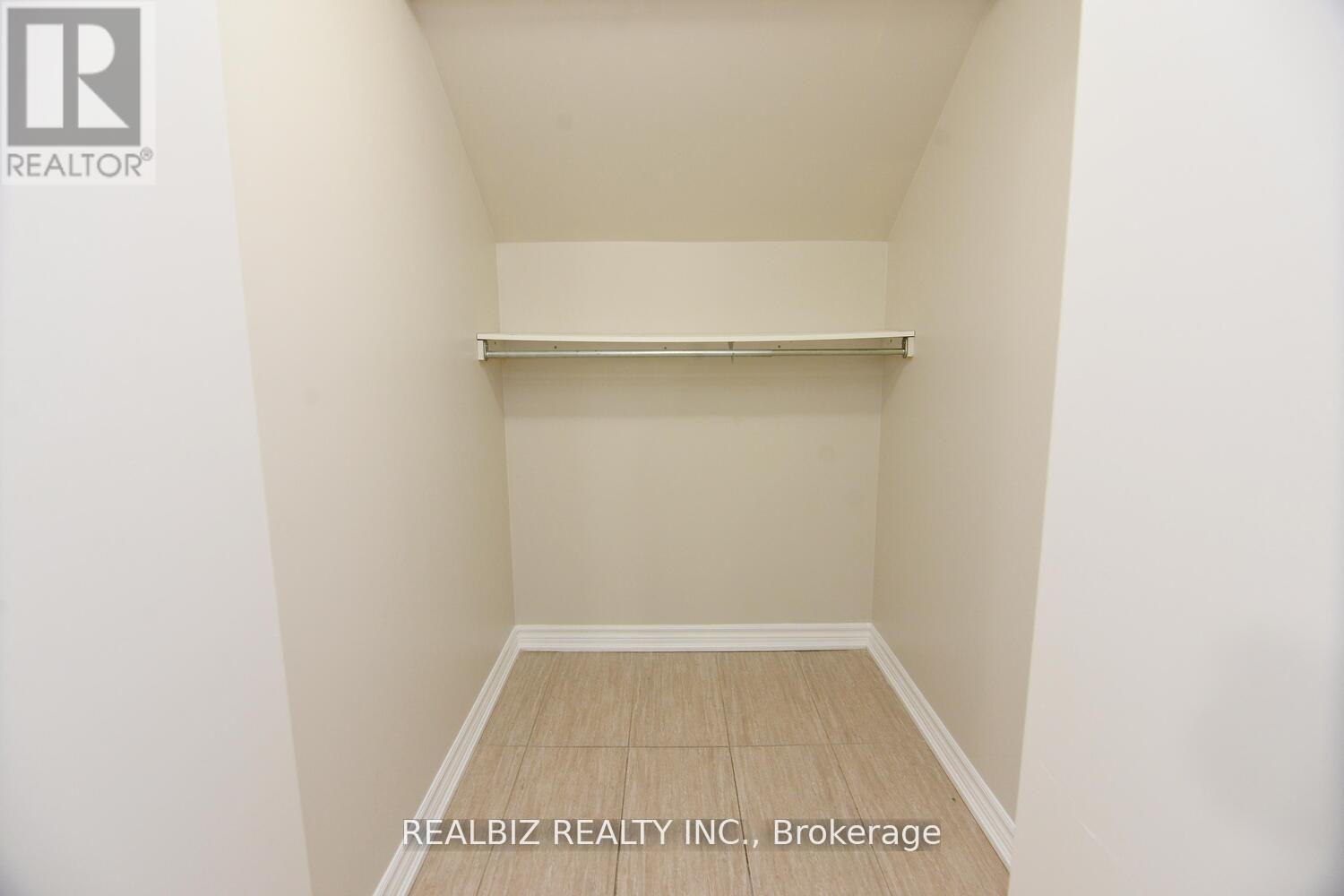 14 Herzberg Gardens, Toronto, Ontario  M3N 2P4 - Photo 46 - W12634934