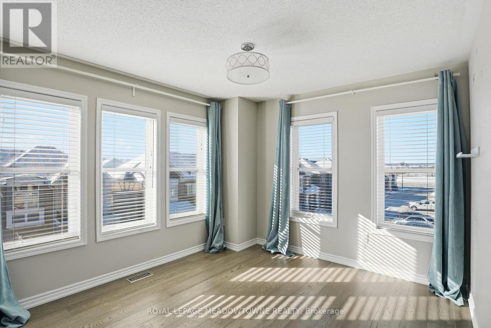 26 - 975 Whitlock Avenue, Milton, Ontario L9E 1S9 - Photo 16 - W12634966