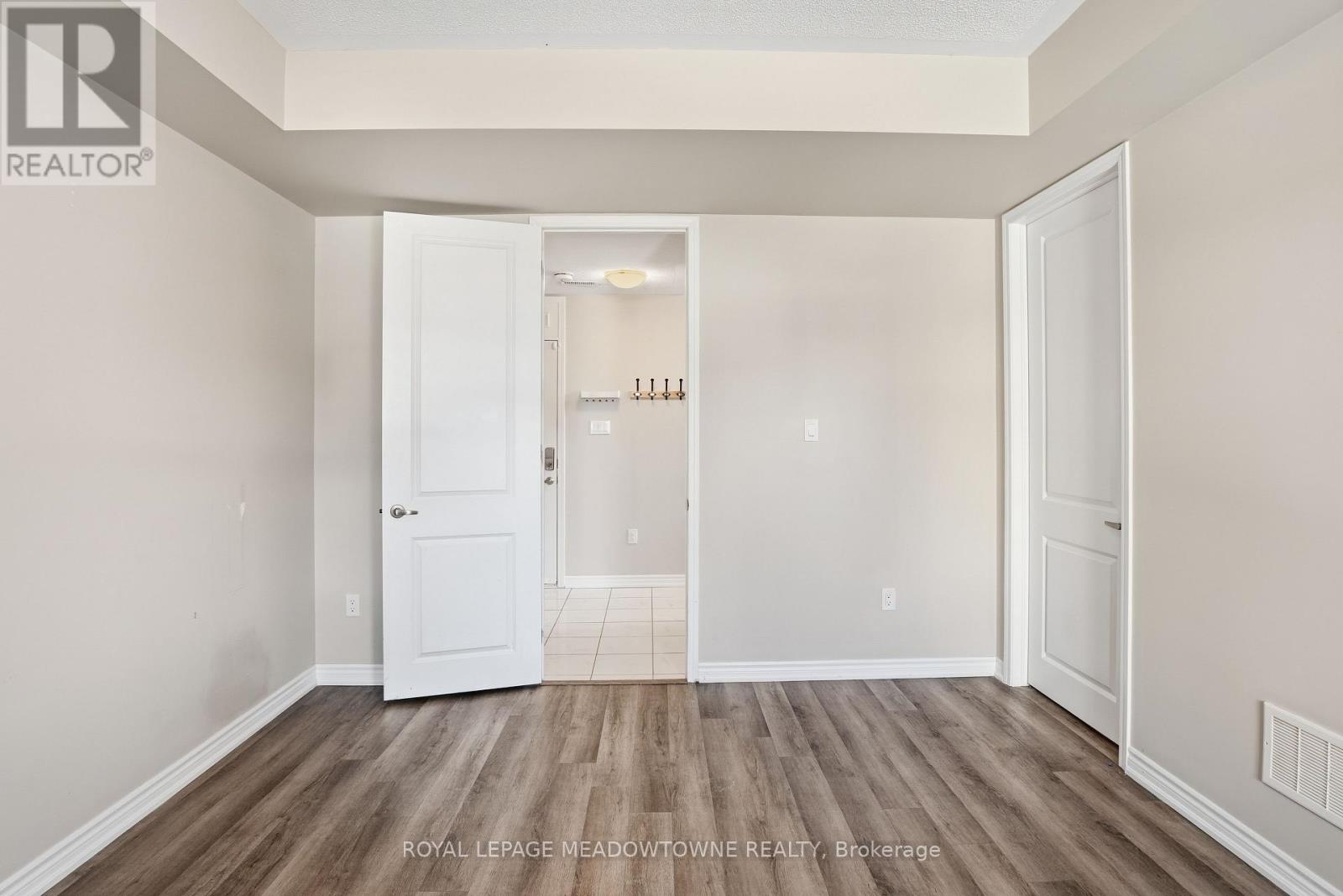 26 - 975 Whitlock Avenue, Milton, Ontario L9E 1S9 - Photo 23 - W12634966