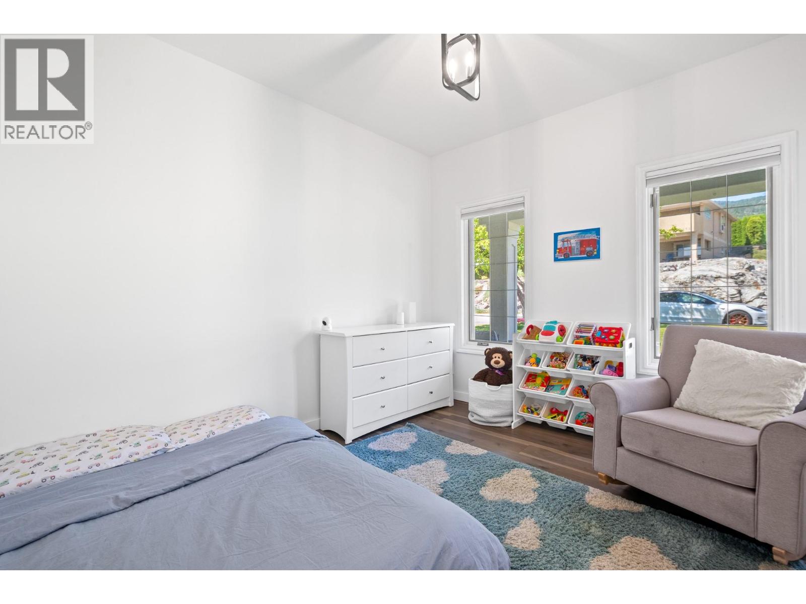 2455 Westwood Drive, Penticton, British Columbia  V2A 8Y8 - Photo 13 - 10371210