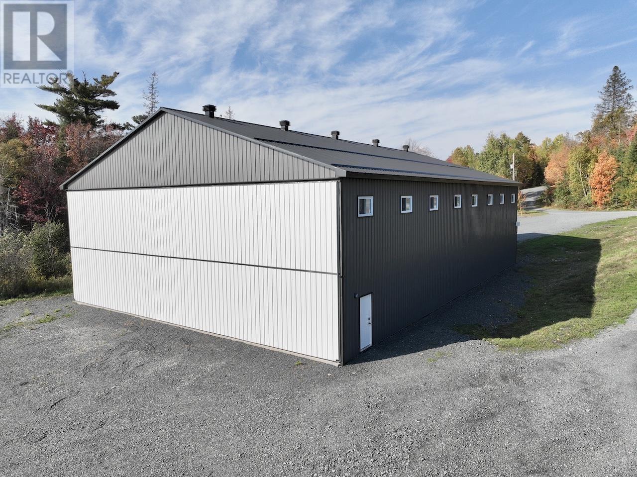 21 & 23 Timber Rd, Elliot Lake, Ontario P5A 2T1 - Photo 10 - SM253295