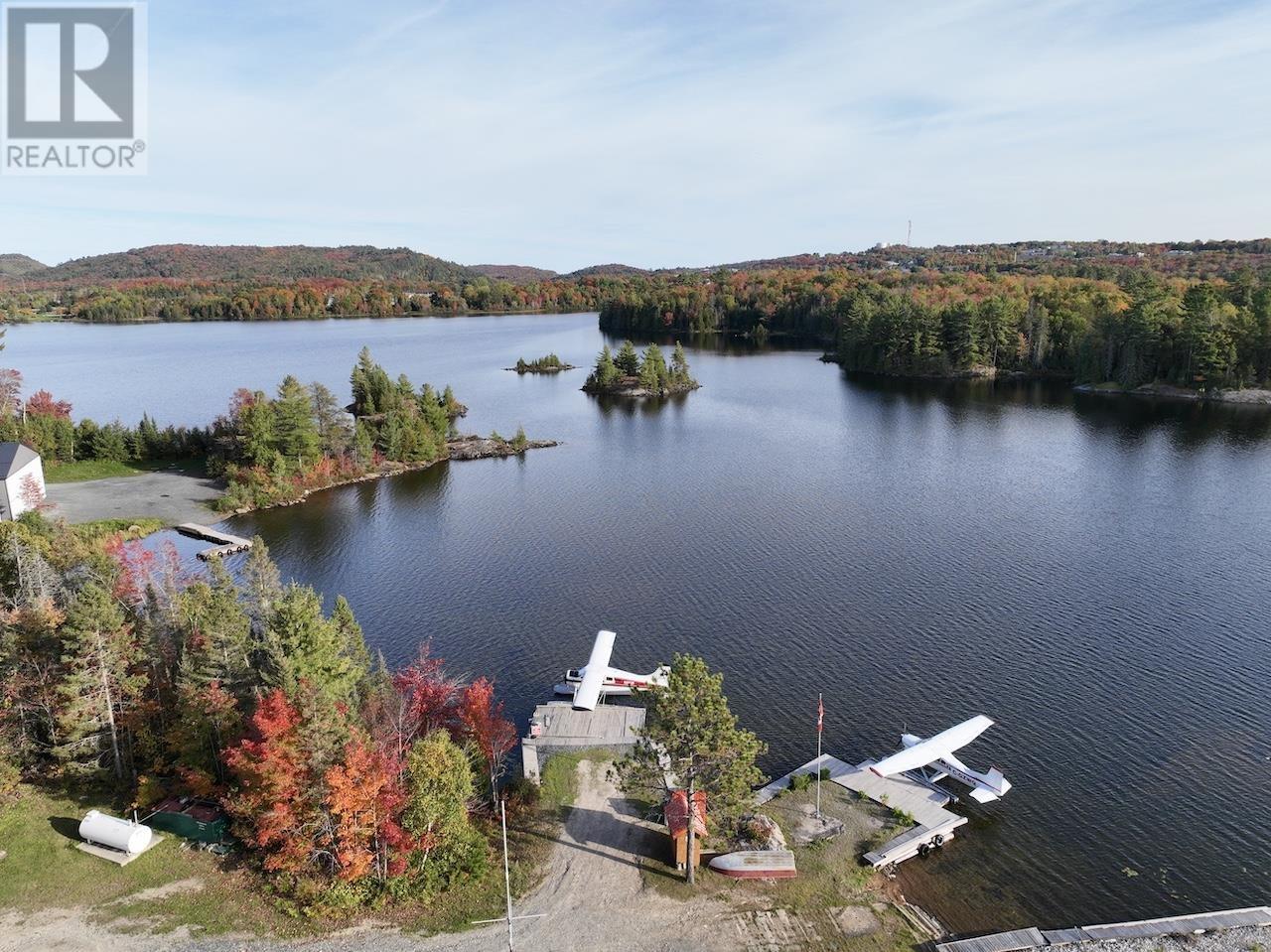 21 & 23 Timber Rd, Elliot Lake, Ontario P5A 2T1 - Photo 3 - SM253295