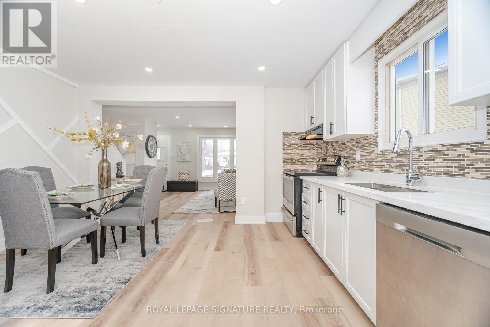 26 Graywood Road, Hamilton, Ontario L9C 6K4 - Photo 5 - X12634924