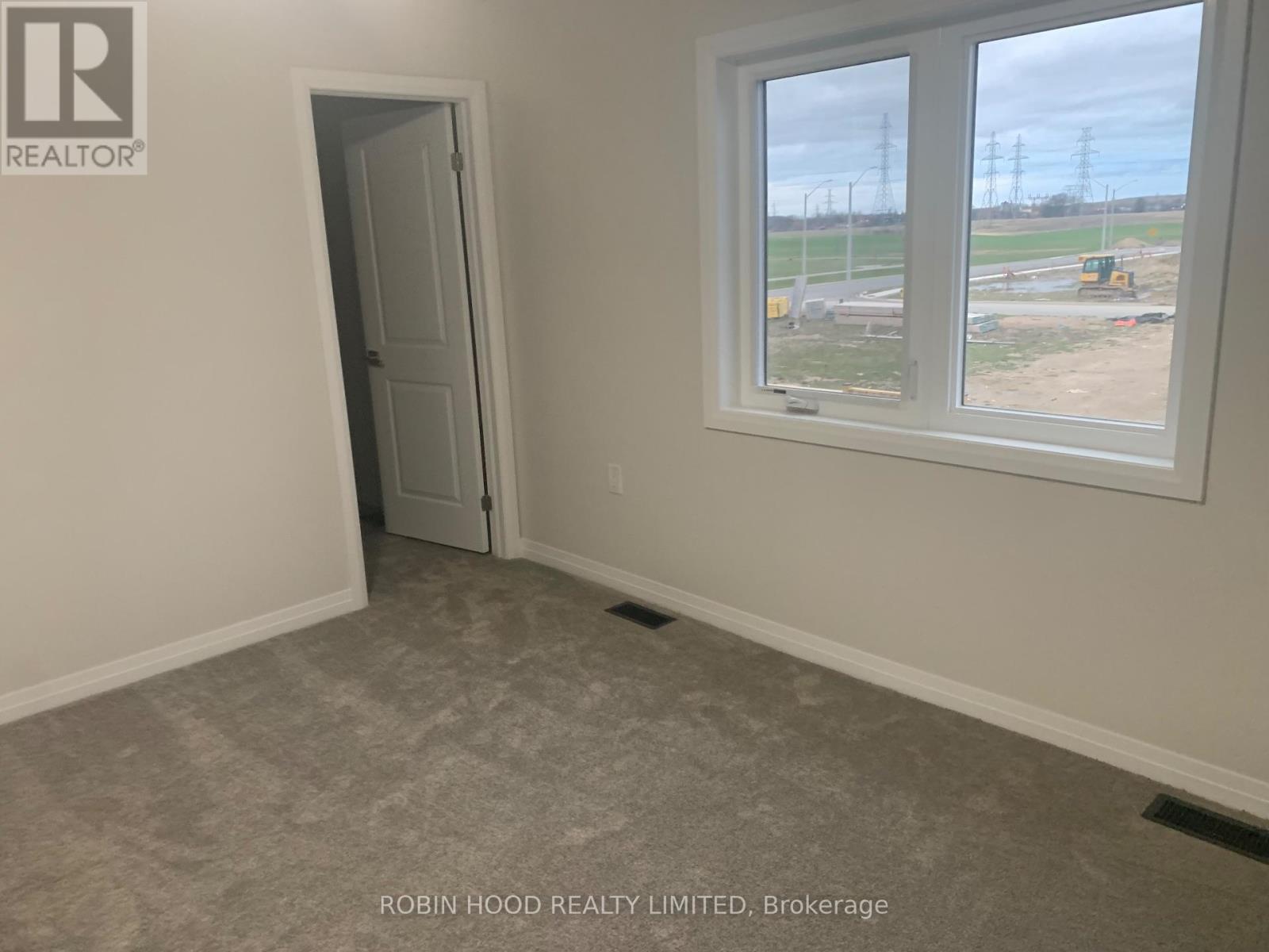 8 Barker Parkway, Thorold, Ontario  L2V 0H4 - Photo 13 - X12634936