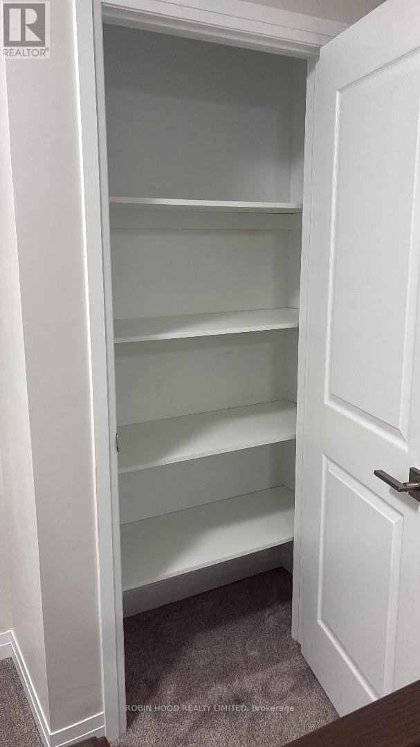 8 Barker Parkway, Thorold, Ontario  L2V 0H4 - Photo 22 - X12634936