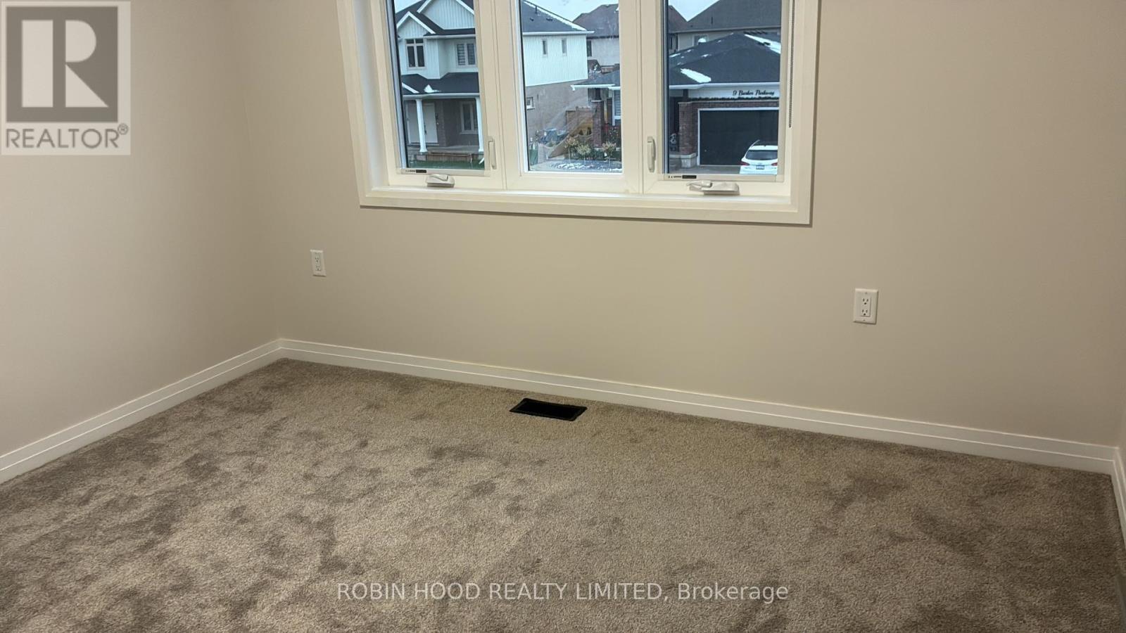 8 Barker Parkway, Thorold, Ontario  L2V 0H4 - Photo 24 - X12634936