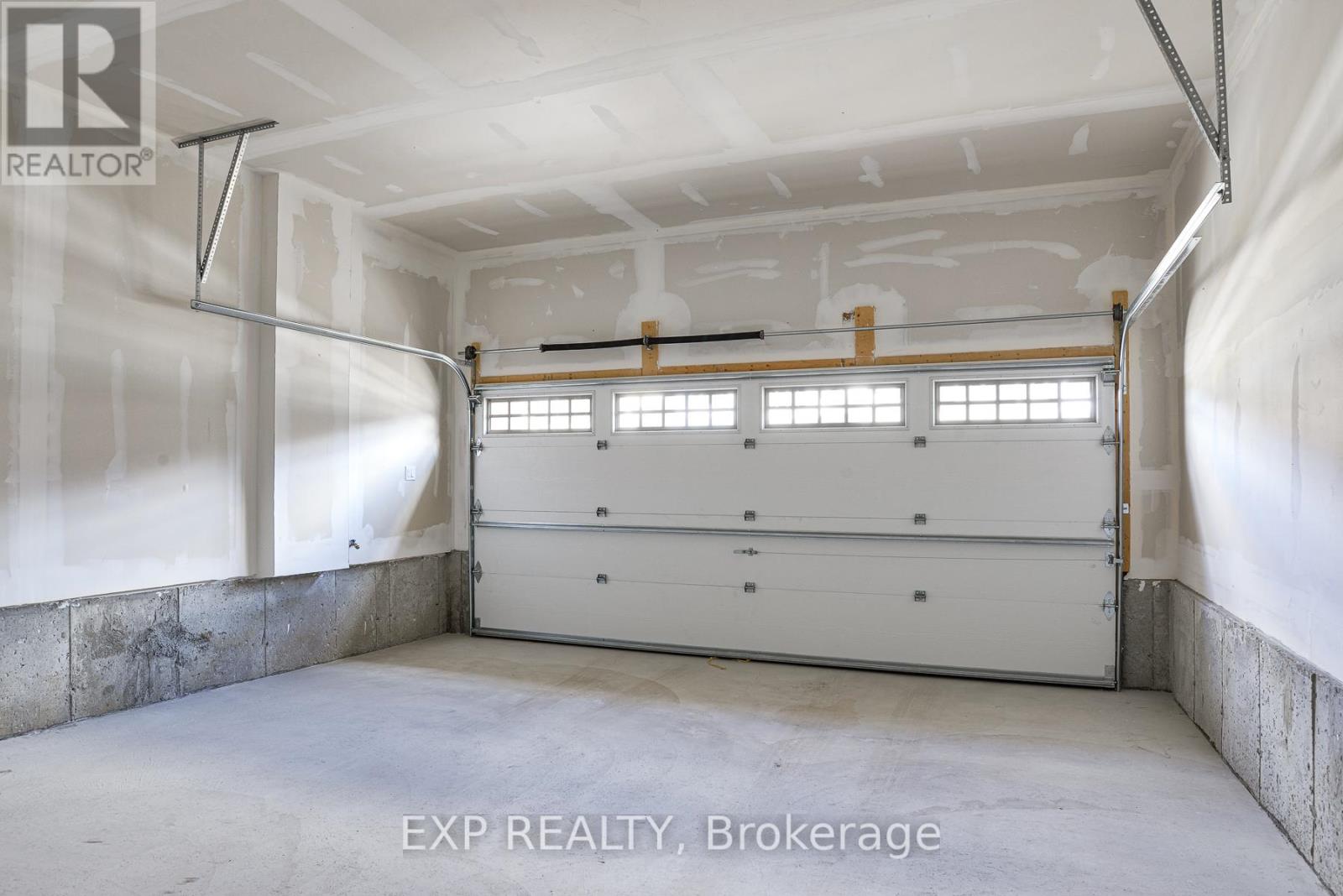 185 Beechwood Forest Lane, Gravenhurst, Ontario  P1P 0H8 - Photo 12 - X12634942