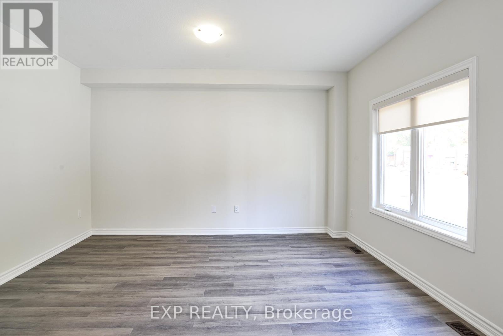 185 Beechwood Forest Lane, Gravenhurst, Ontario  P1P 0H8 - Photo 7 - X12634942