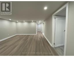 LOWER - 8 REGENCY STREET, Hamilton, Ontario