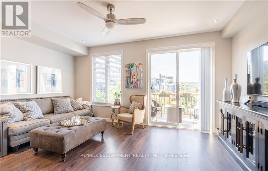 15 Pierre Trudeau Lane, Grimsby, Ontario  L3M 0H4 - Photo 14 - X12634954