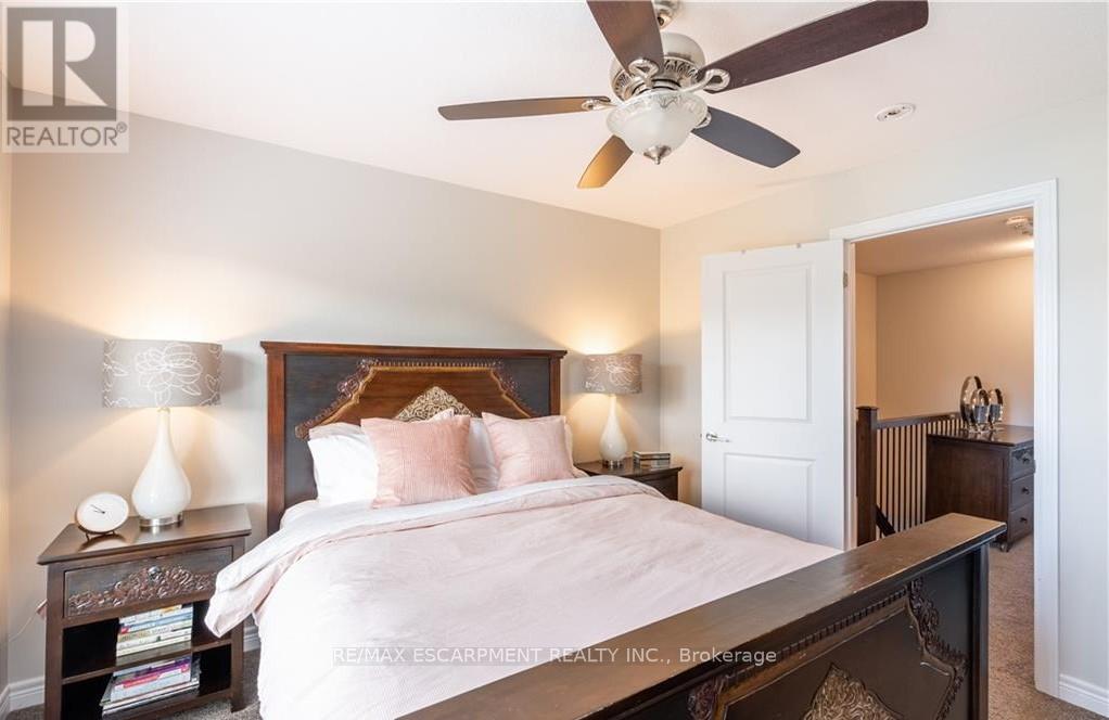 15 Pierre Trudeau Lane, Grimsby, Ontario  L3M 0H4 - Photo 30 - X12634954