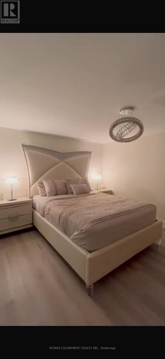 Lower - 664 Hiawatha Boulevard, Hamilton, Ontario  L9G 3A5 - Photo 5 - X12634958