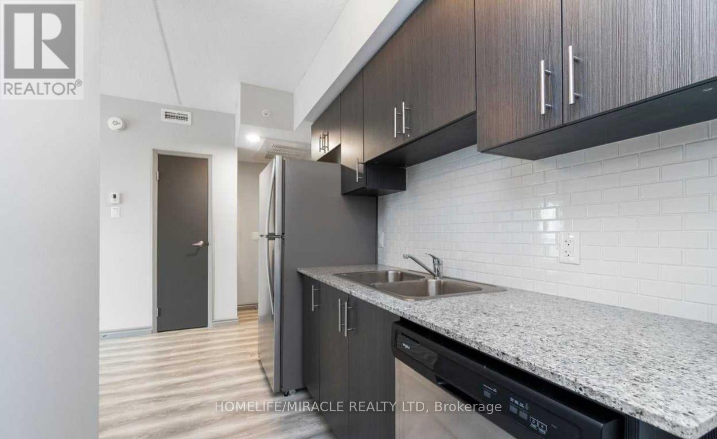 A407 - 275 Larch Street, Waterloo, Ontario  N2L 3R2 - Photo 10 - X12634994