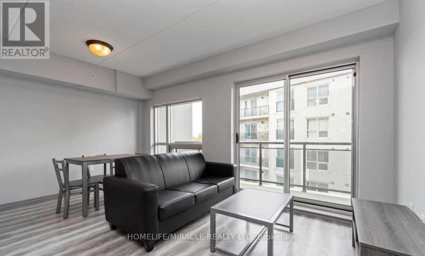 A407 - 275 Larch Street, Waterloo, Ontario  N2L 3R2 - Photo 3 - X12634994