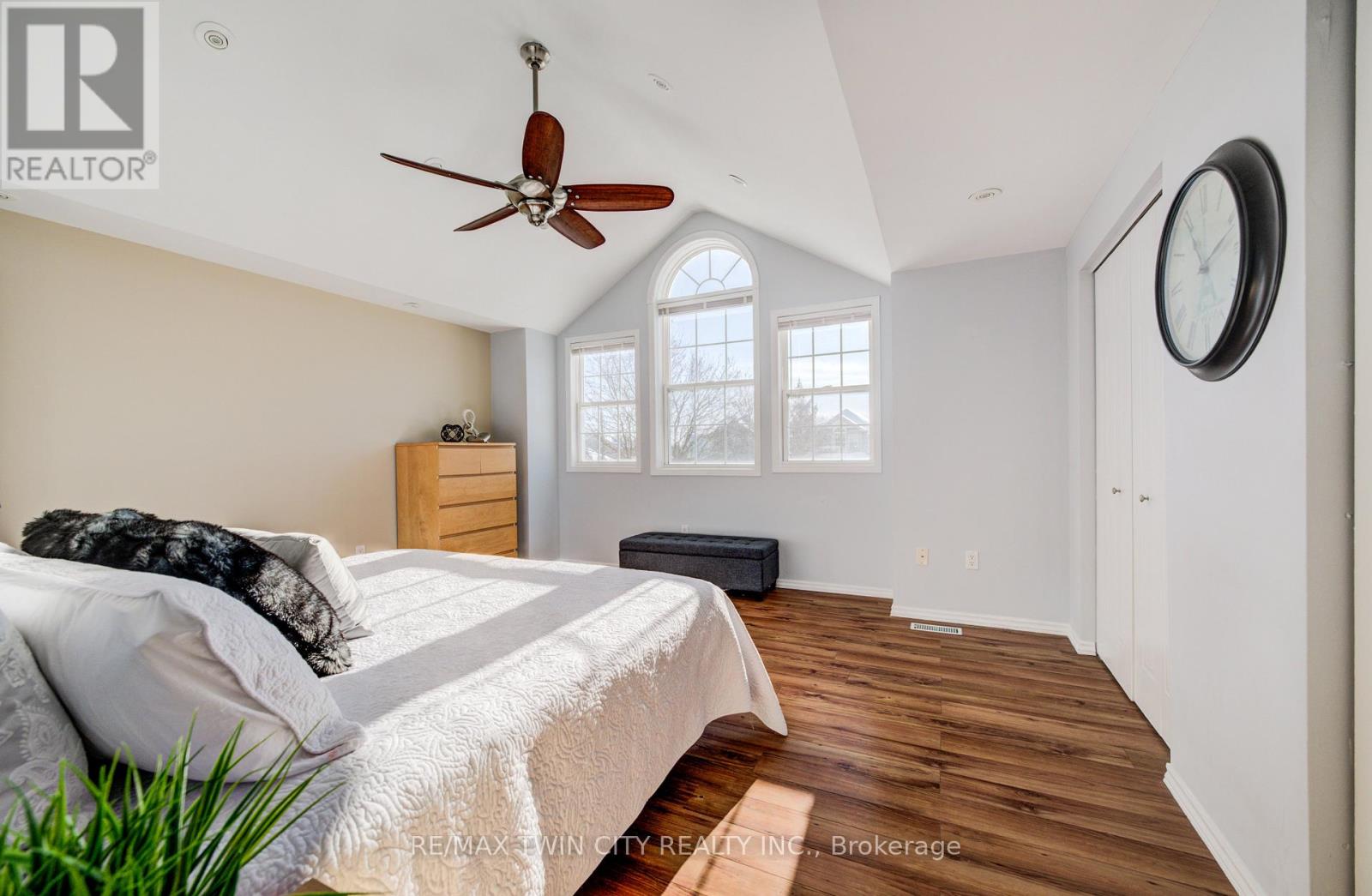 48 Karalee Crescent, Cambridge, Ontario  N3C 4H3 - Photo 24 - X12635058