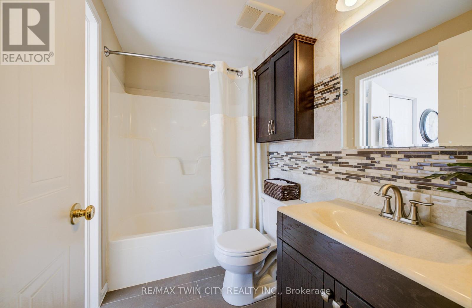 48 Karalee Crescent, Cambridge, Ontario  N3C 4H3 - Photo 26 - X12635058