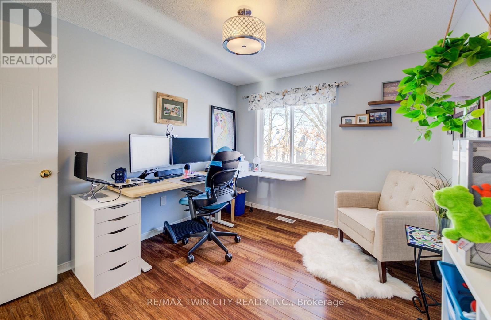 48 Karalee Crescent, Cambridge, Ontario  N3C 4H3 - Photo 30 - X12635058