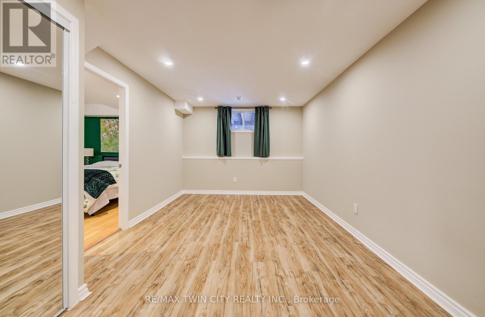 48 Karalee Crescent, Cambridge, Ontario  N3C 4H3 - Photo 32 - X12635058