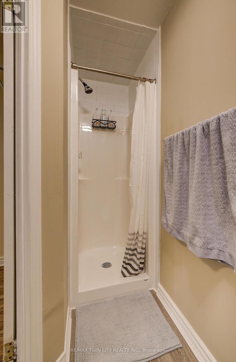 48 Karalee Crescent, Cambridge, Ontario  N3C 4H3 - Photo 37 - X12635058