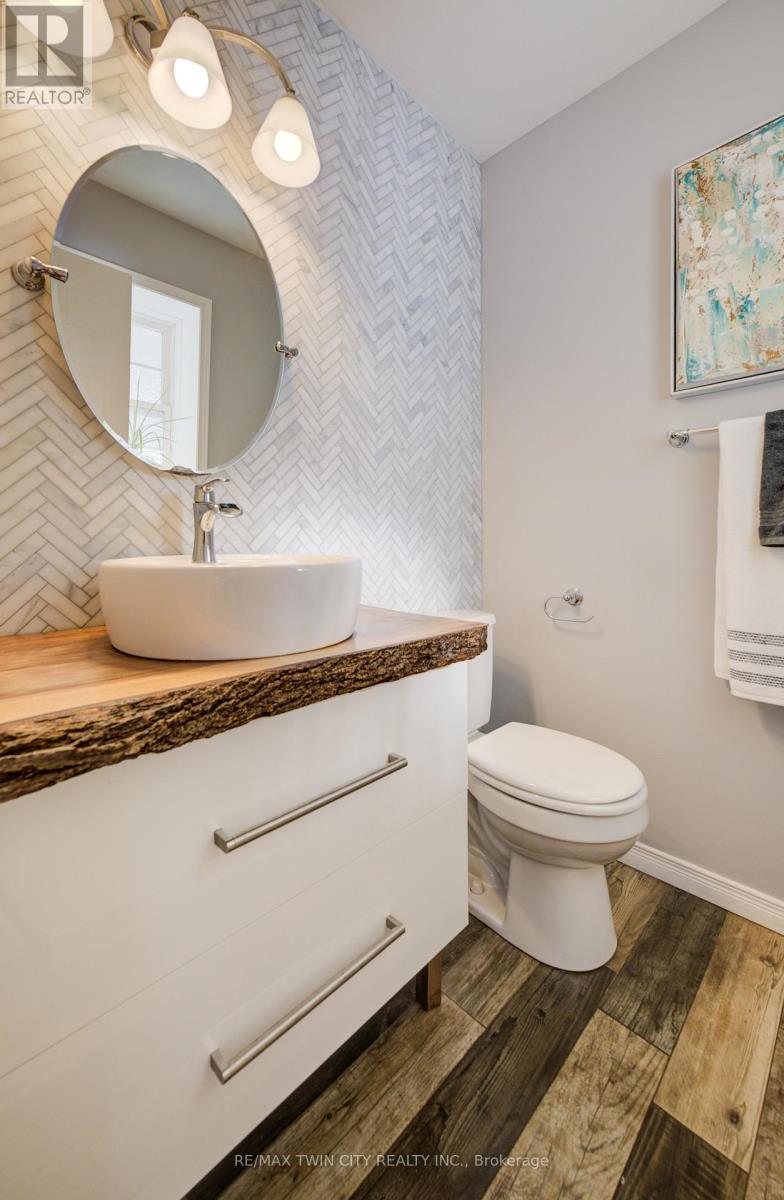 48 Karalee Crescent, Cambridge, Ontario  N3C 4H3 - Photo 6 - X12635058