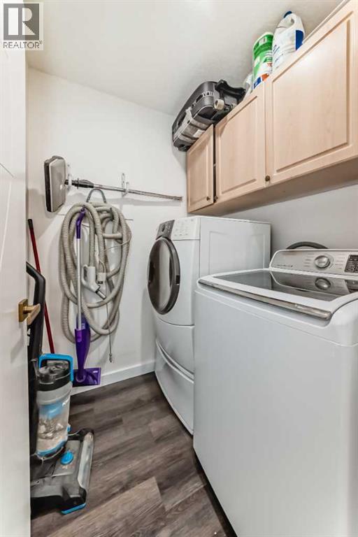 51 Douglas Woods Hill Se, Calgary, Alberta  T2Z 2G5 - Photo 17 - A2266743