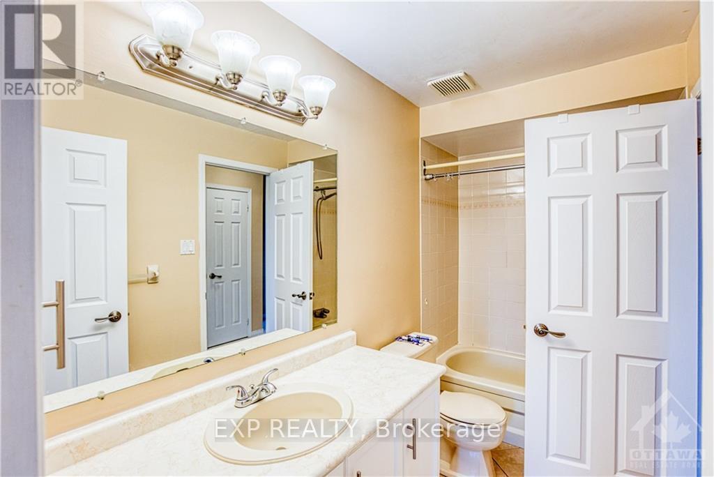 55 Royal Field Crescent, Ottawa, Ontario K2J 4E2 - Photo 10 - X12635098