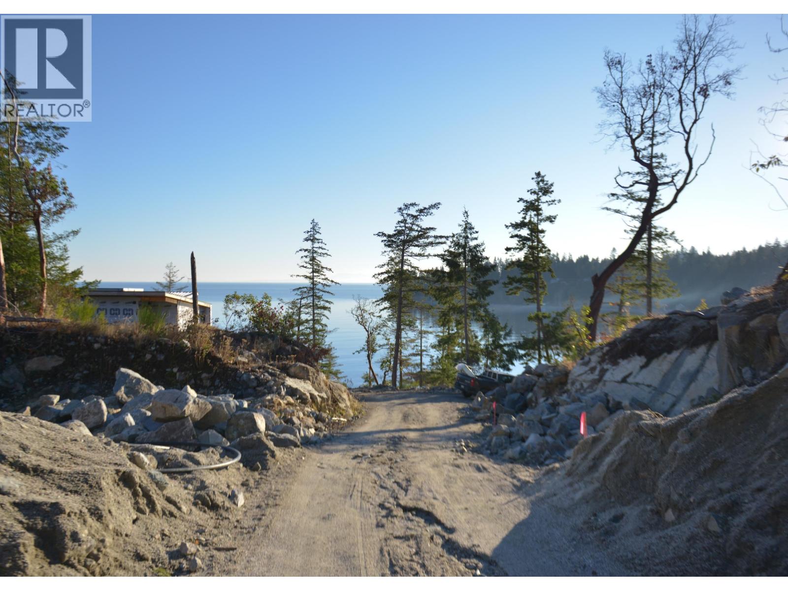 7643 Cove Beach Road, Halfmoon Bay, British Columbia  V7Z 1C3 - Photo 13 - R3073968