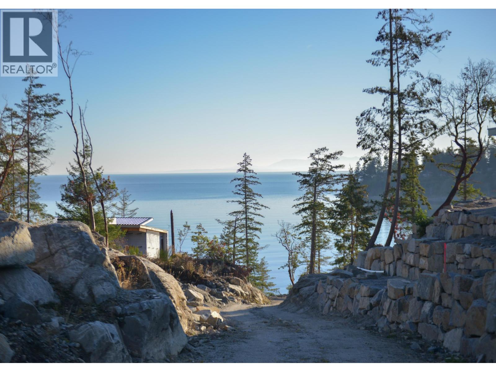 7643 Cove Beach Road, Halfmoon Bay, British Columbia  V7Z 1C3 - Photo 14 - R3073968