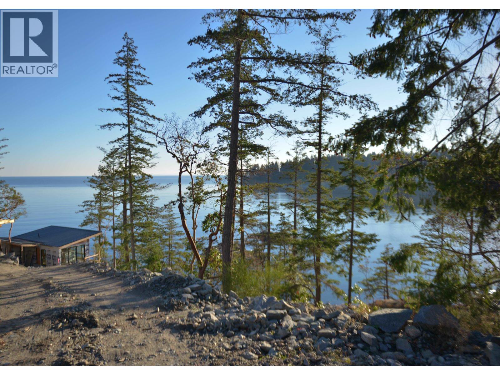 7643 Cove Beach Road, Halfmoon Bay, British Columbia  V7Z 1C3 - Photo 16 - R3073968