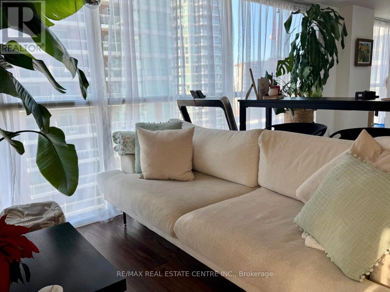 1012 - 80 Western Battery Road, Toronto, Ontario  M6K 3S1 - Photo 5 - C12632880