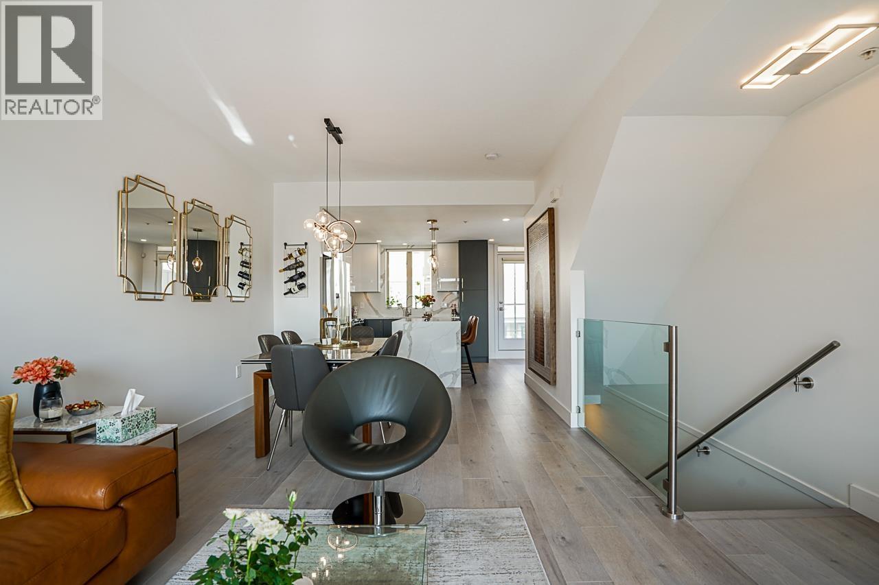 76 728 W 14th Street, North Vancouver, British Columbia  V7M 0A8 - Photo 5 - R3073969