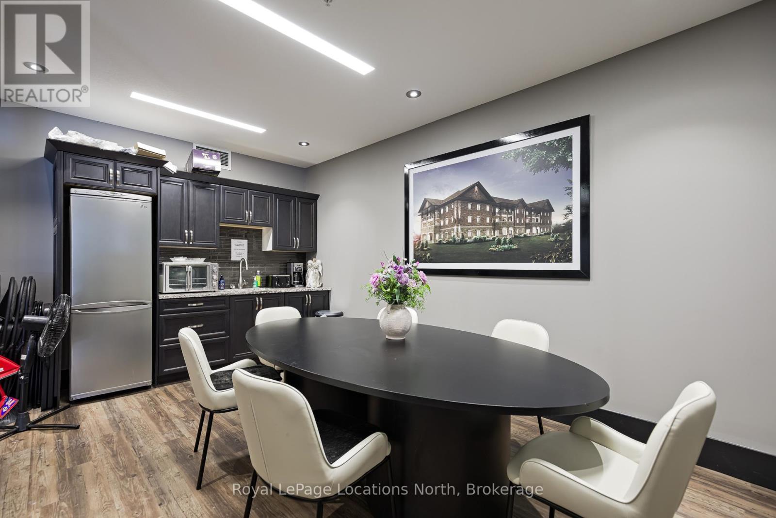 303 - 1 Chamberlain Crescent, Collingwood, Ontario L9Y 0X7 - Photo 24 - S12635092