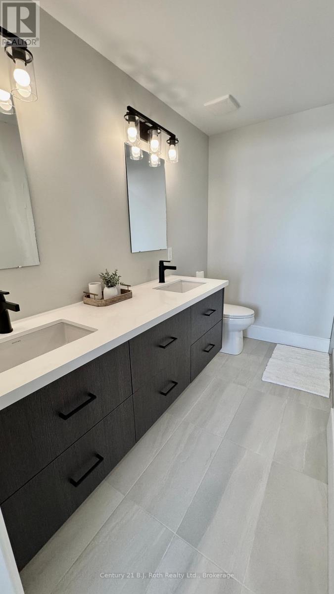 302 - 11 Treetops Lane, Huntsville, Ontario P1H 1A9 - Photo 11 - X12635116