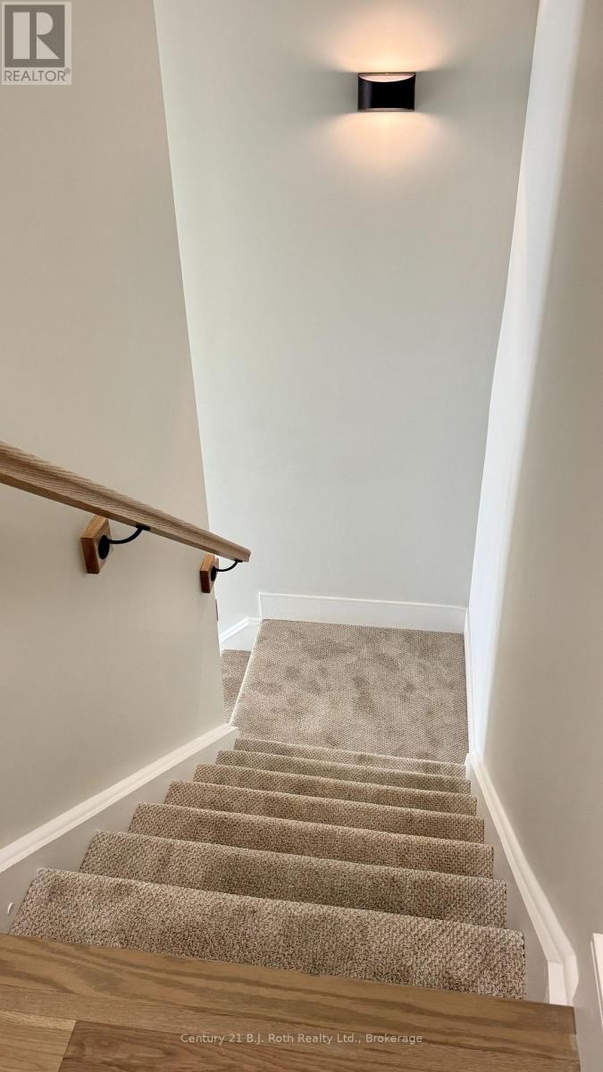 302 - 11 Treetops Lane, Huntsville, Ontario P1H 1A9 - Photo 29 - X12635116