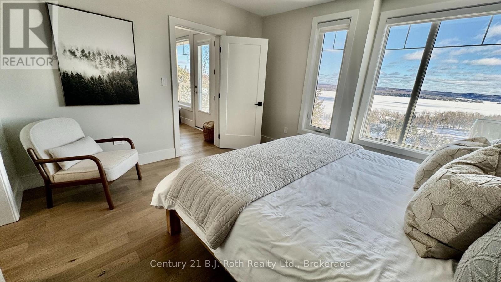 302 - 11 Treetops Lane, Huntsville, Ontario P1H 1A9 - Photo 7 - X12635116