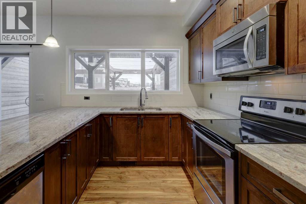 468 Hillcrest Circle Sw, Airdrie, Alberta  T4B 4B3 - Photo 7 - A2262525