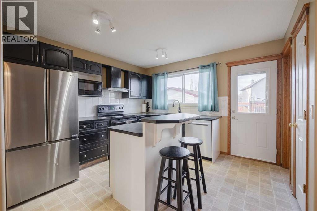 276 Cramond Close Se, Calgary, Alberta  T3M 1E2 - Photo 9 - A2274467